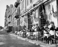 A_Bristol_Sza__llo___terasza_a_romok_ko__zo__tt,_Budapest,_1948,_Robert_Capa,_Courtesy_International_Center_of_Photography.jpg