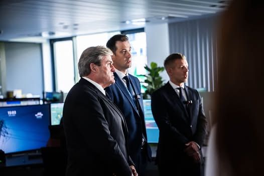 A kormány által megkeresett vállalatok jelentős része vállalta, hogy átszervezi a termelését, és csökkenti az esti csúcsidőszak energiaigényét.