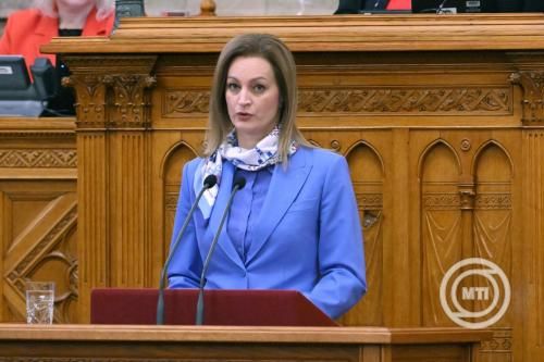 Forsthoffer Ágnas a Sándor palotába hívta a miniszterelnököt és a parlamenti pártok frakcióvezetőit.