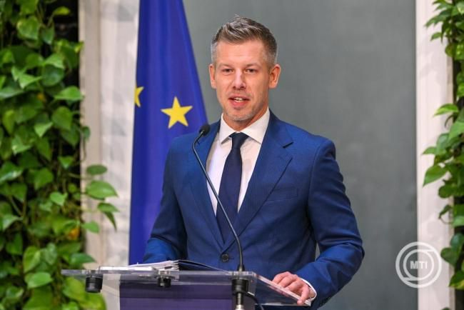 Újabb alapítványokat szüntetett meg Magyar Péter kormánya