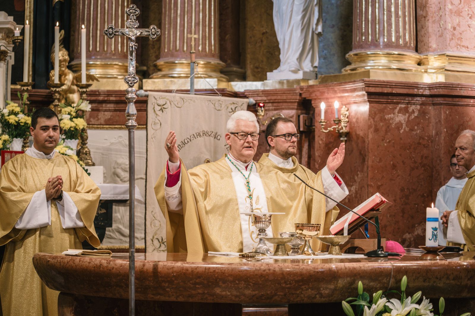Spányi Antal:  Szent István örökségét tegyük jelenvalóvá 