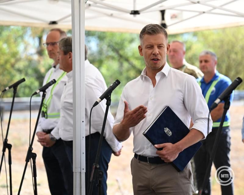 Magyar Péter: Aki igazán meg akarja védeni a klímát, az nem lehet atomerőmű-ellenes