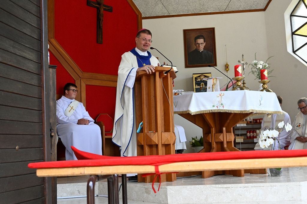 A Szombathelyi Egyházmegye papjainak és szüleiknek szerveztek találkozót Brenner János emlékhelyén