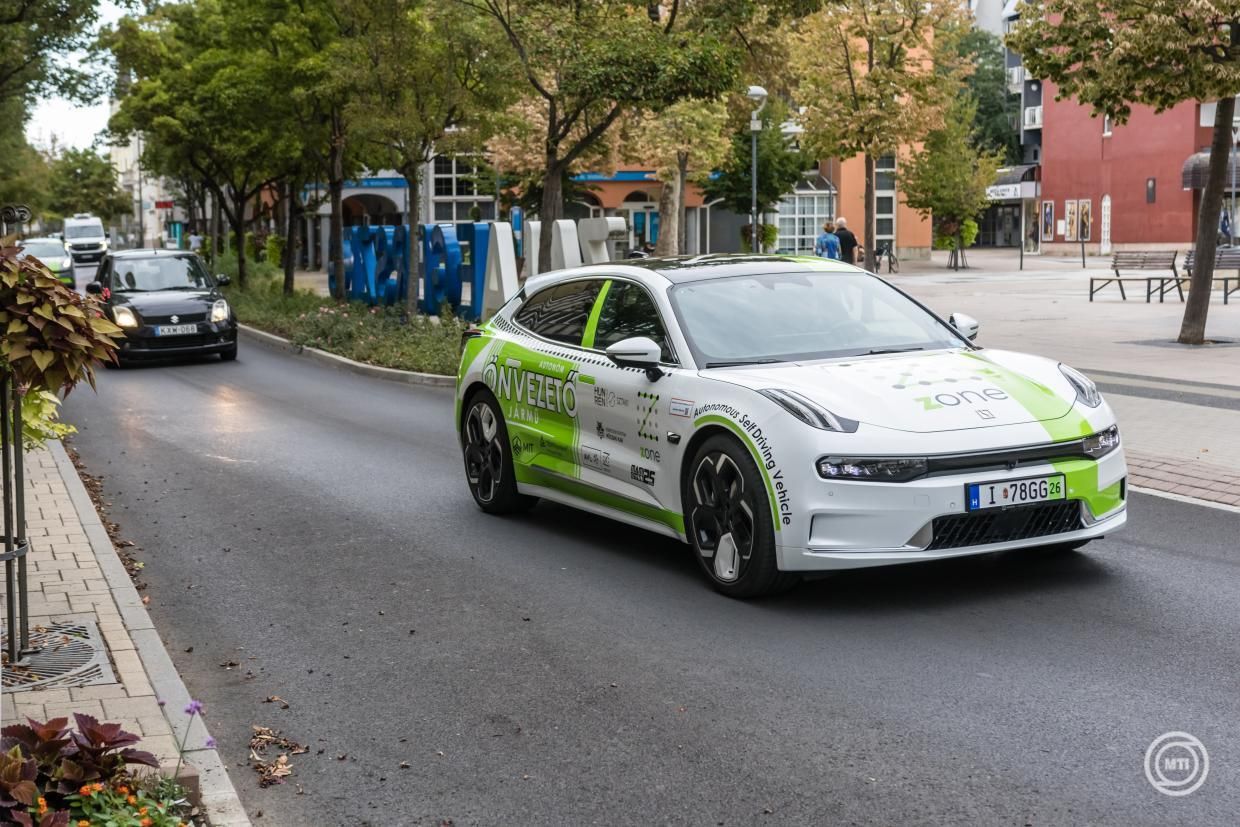Tanács Zoltán: az önvezető járművek technológiája sokat fejlődött
