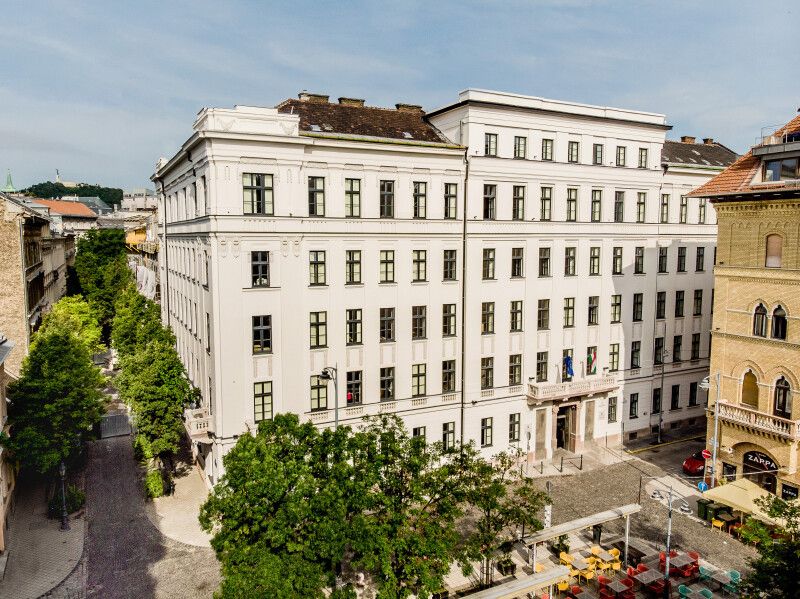 Egyetemi tanárrá nevezték ki a Pázmány BTK három oktatóját