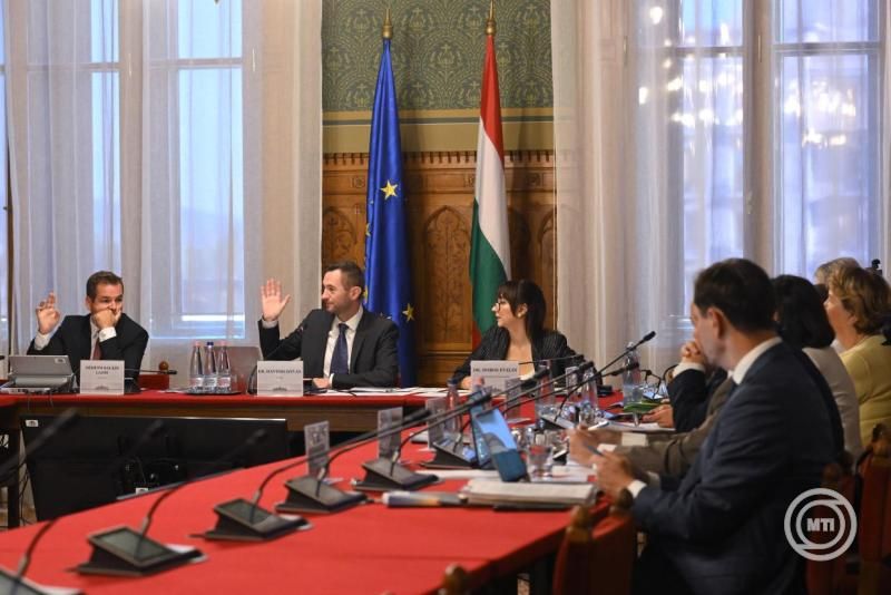 A Médiatanács élére pályázók közül hetet hallgattak meg szerdán