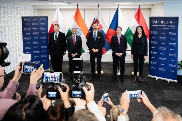 Szubrahmanjam Dzsaishankar indiai külügyminisztert fogadták a V4 csoport képviselői