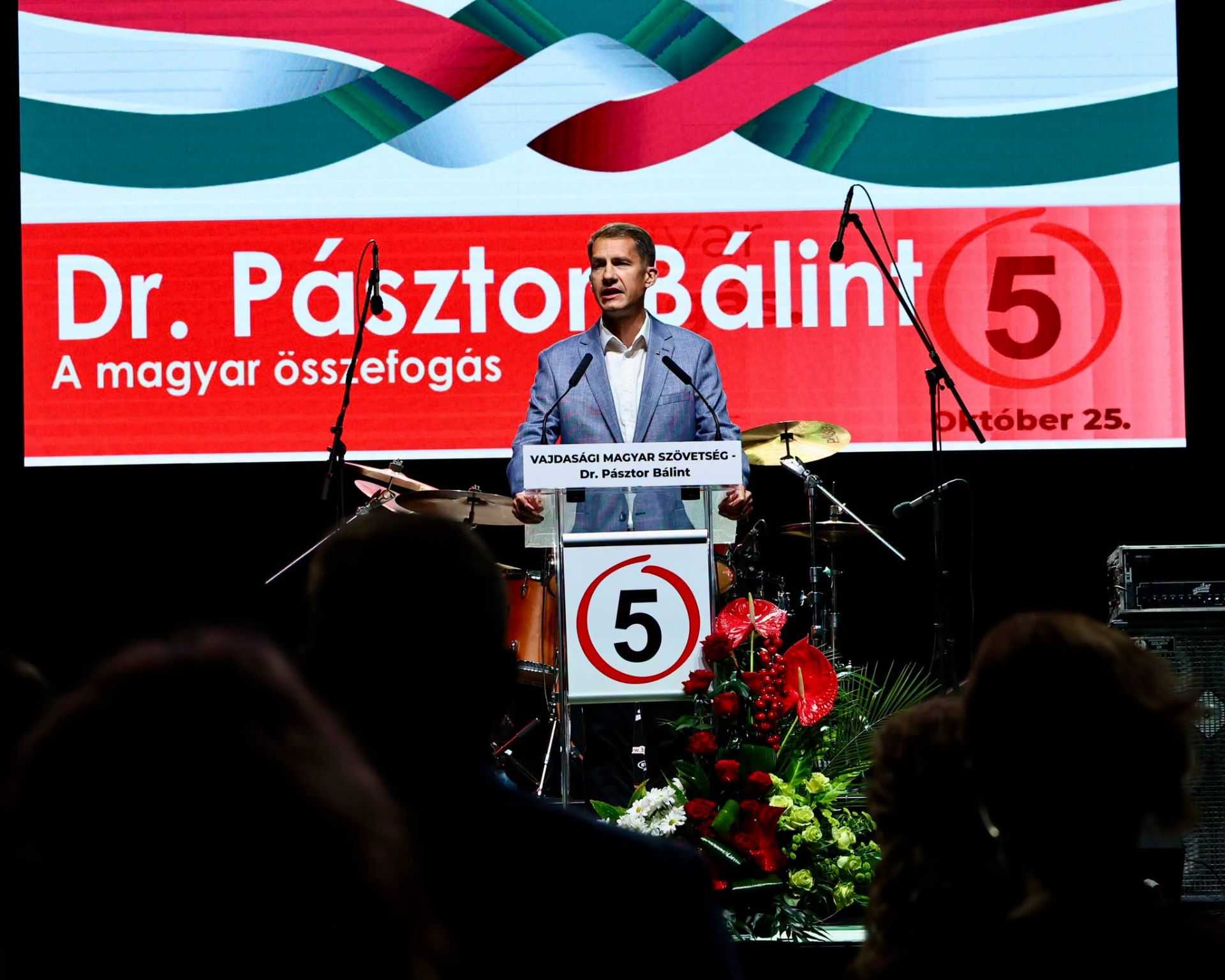 Pásztor Bálint: a vajdasági magyarságnak összefogásra van szüksége